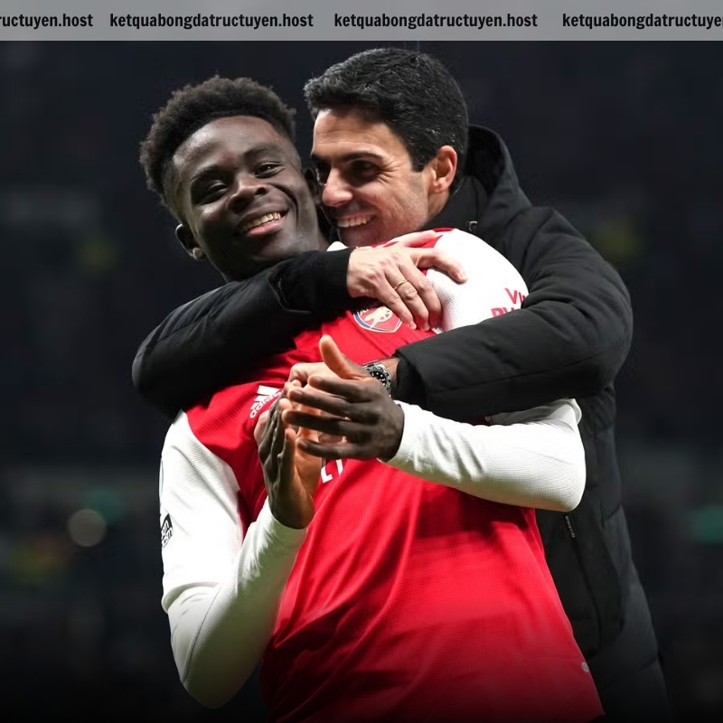 Bukayo Saka luôn là học trò cưng của HLV Mikel Arteta